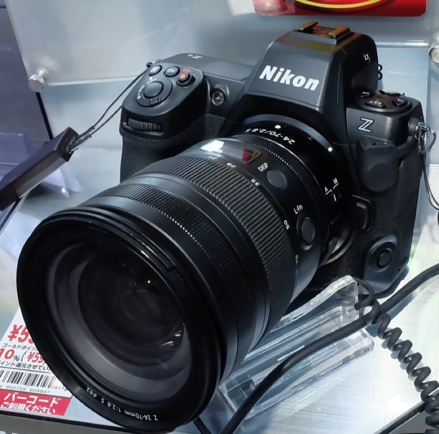 Nikon Z8